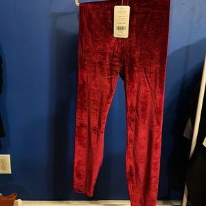 Perfect  LEGGINGS FOR HOLIDAY PARTIES!